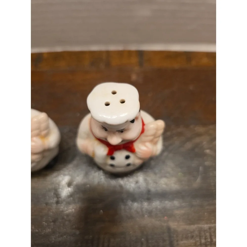 Vintage Fat Italian Chef Salt and Pepper Shaker Matching Set